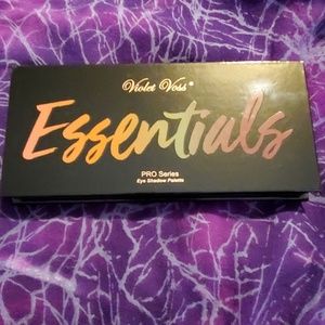 🌈 Violet Voss Essentials Palette 🌈